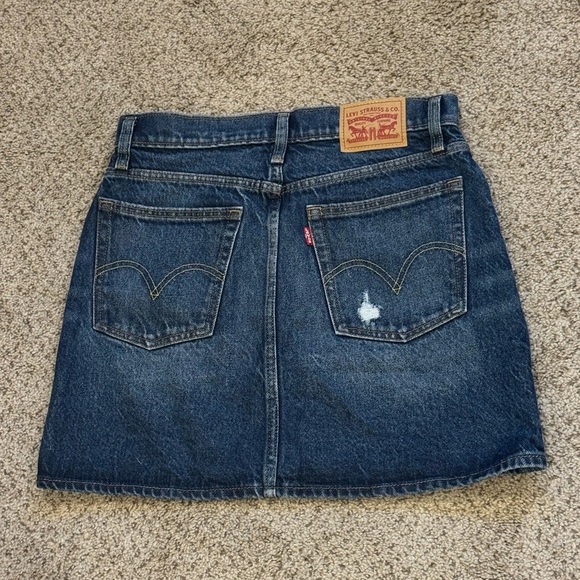 Levi’s Distressed Denim Mini Skirt W27 Vintage Inspired Y2K Festival Ready - Picture 3 of 10
